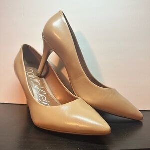 Calvin Klein Pumps